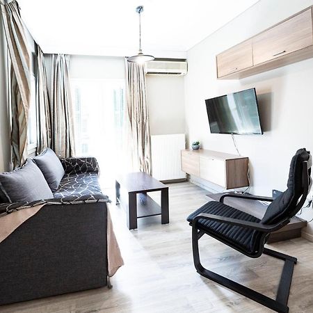 Delmare Mqueen Apartment Солун Екстериор снимка